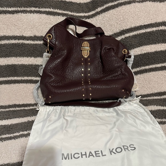 NWT Michael Kors Uptown Astor Studded Large Tote Bag - Picture 1 of 10